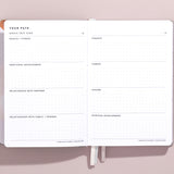 A Good Weekly Planner (12-Months Weekly Undated Planner)